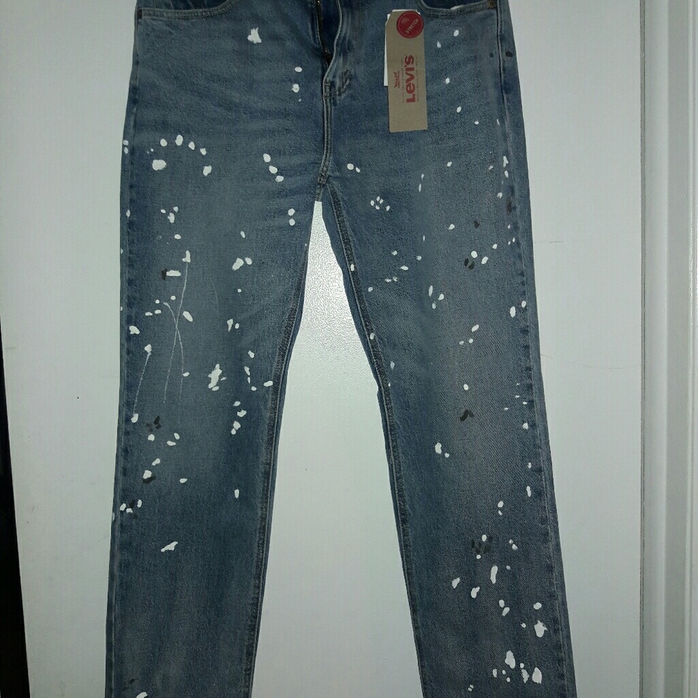 Levi's Jean - Picture 1 of 8